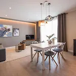 アパート Spaces Seaside Flat- 4 Bedroom, 2 Bathroom, Terrace, Near