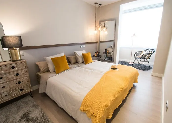 Spaces Seaside Flat- 4 Bedroom, 2 Bathroom, Terrace, Near Apartamento Sitges