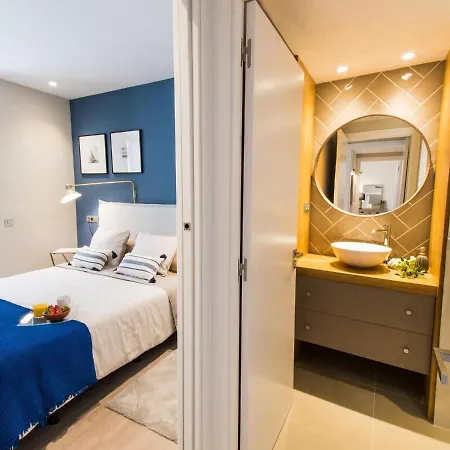 Spaces Seaside Flat- 4 Bedroom, 2 Bathroom, Terrace, Near Sitges