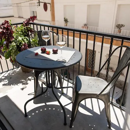 Spaces Seaside Flat- 4 Bedroom, 2 Bathroom, Terrace, Near Apartment Sitges
