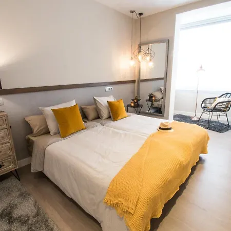 Spaces Seaside Flat- 4 Bedroom, 2 Bathroom, Terrace, Near Apartment Sitges