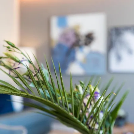 Spaces Seaside Flat With Terrace *