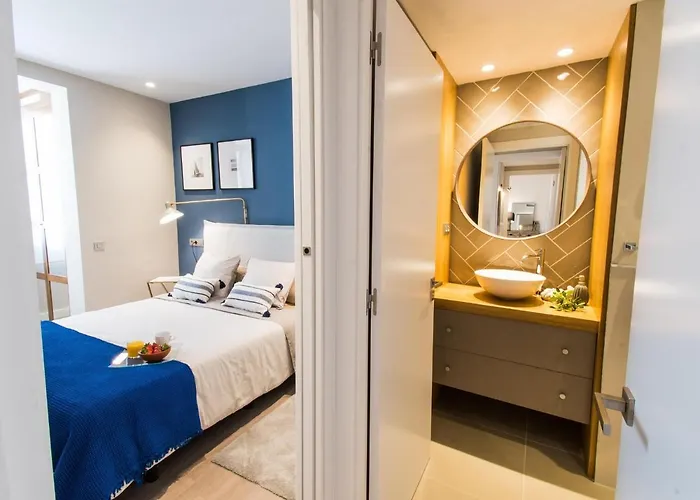 Spaces Seaside Flat- 4 Bedroom, 2 Bathroom, Terrace, Near Sitges