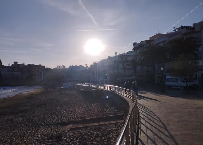 Spaces Seaside Flat- 4 Bedroom, 2 Bathroom, Terrace, Near * Sitges